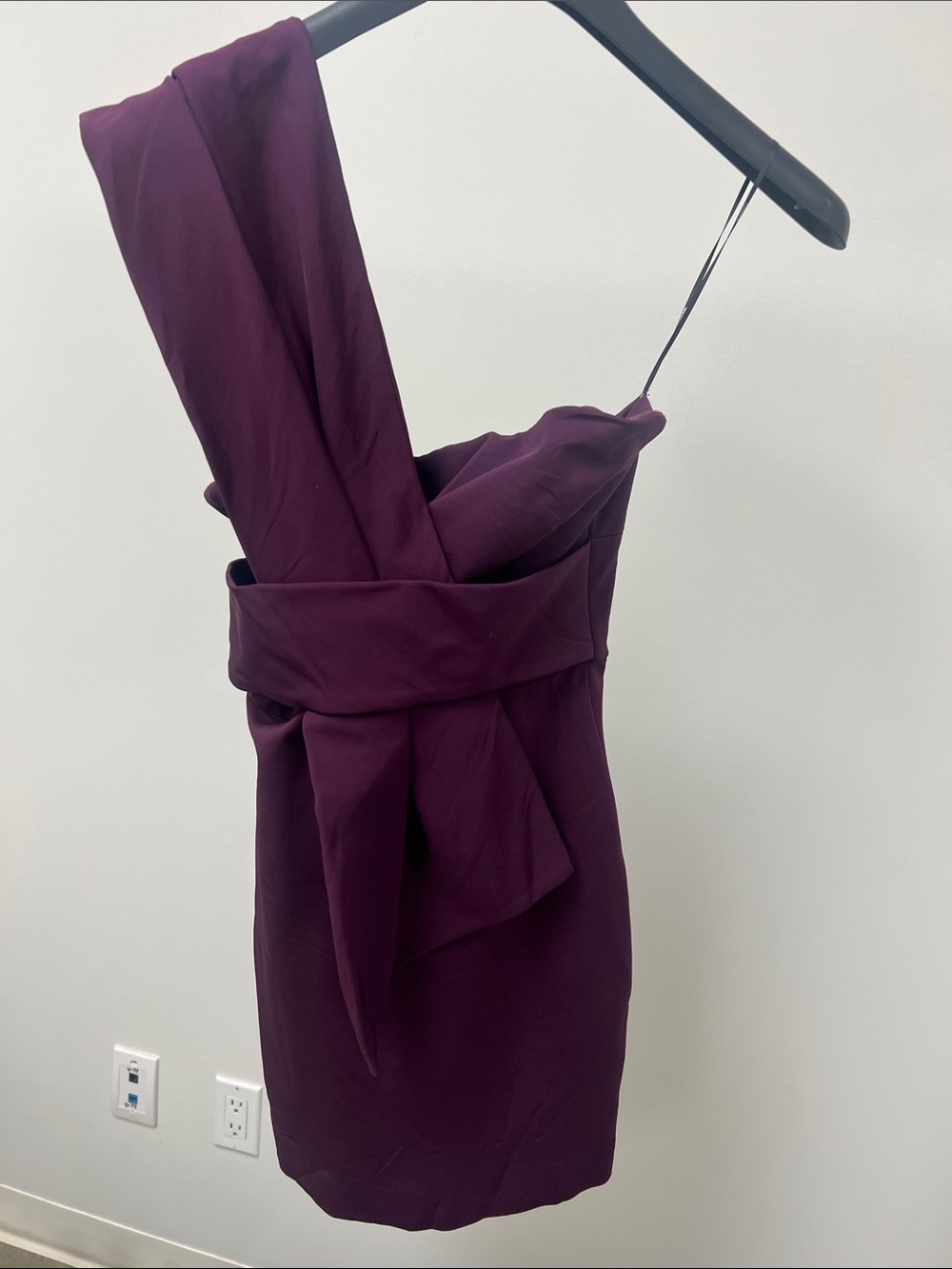 Cushnie One-Shoulder Draped Dress in Plum